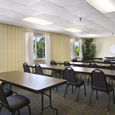 Microtel Inn & Suites Baton Rouge Konforlar fotoğraf