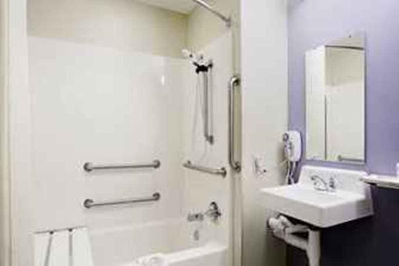 Microtel Inn & Suites Baton Rouge Oda fotoğraf